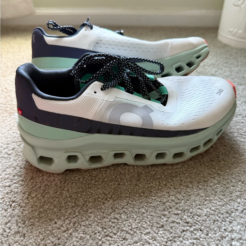 On Running Athletic Shoes - White and Green